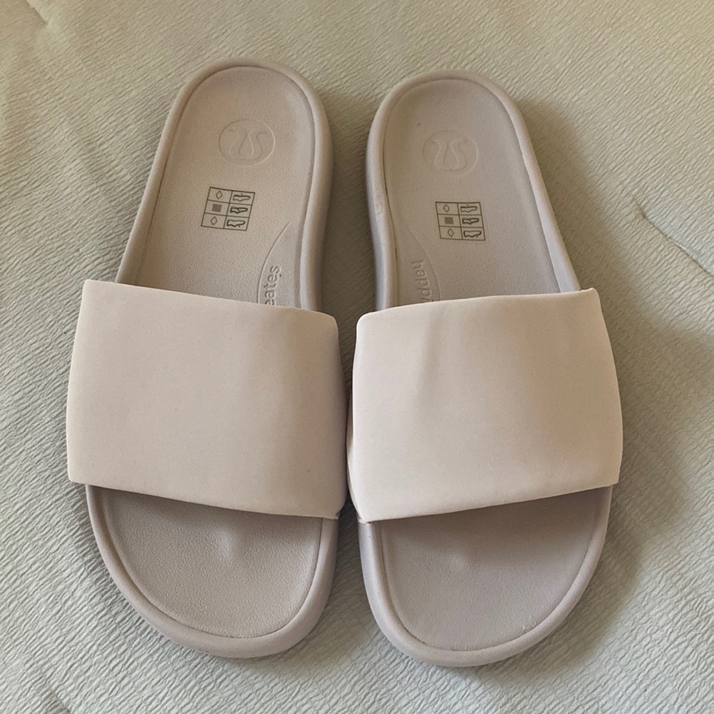 Lululemon Restfeel Slide